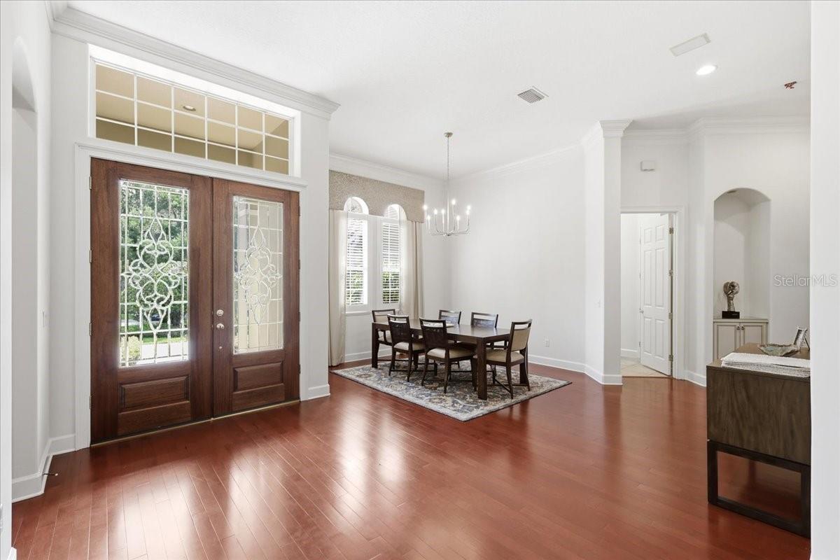 6124 Foxfield Ct Property Photo 3