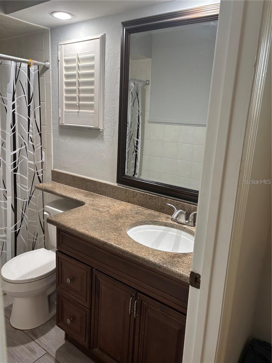 105 E Cottesmore Cir Property Photo 2