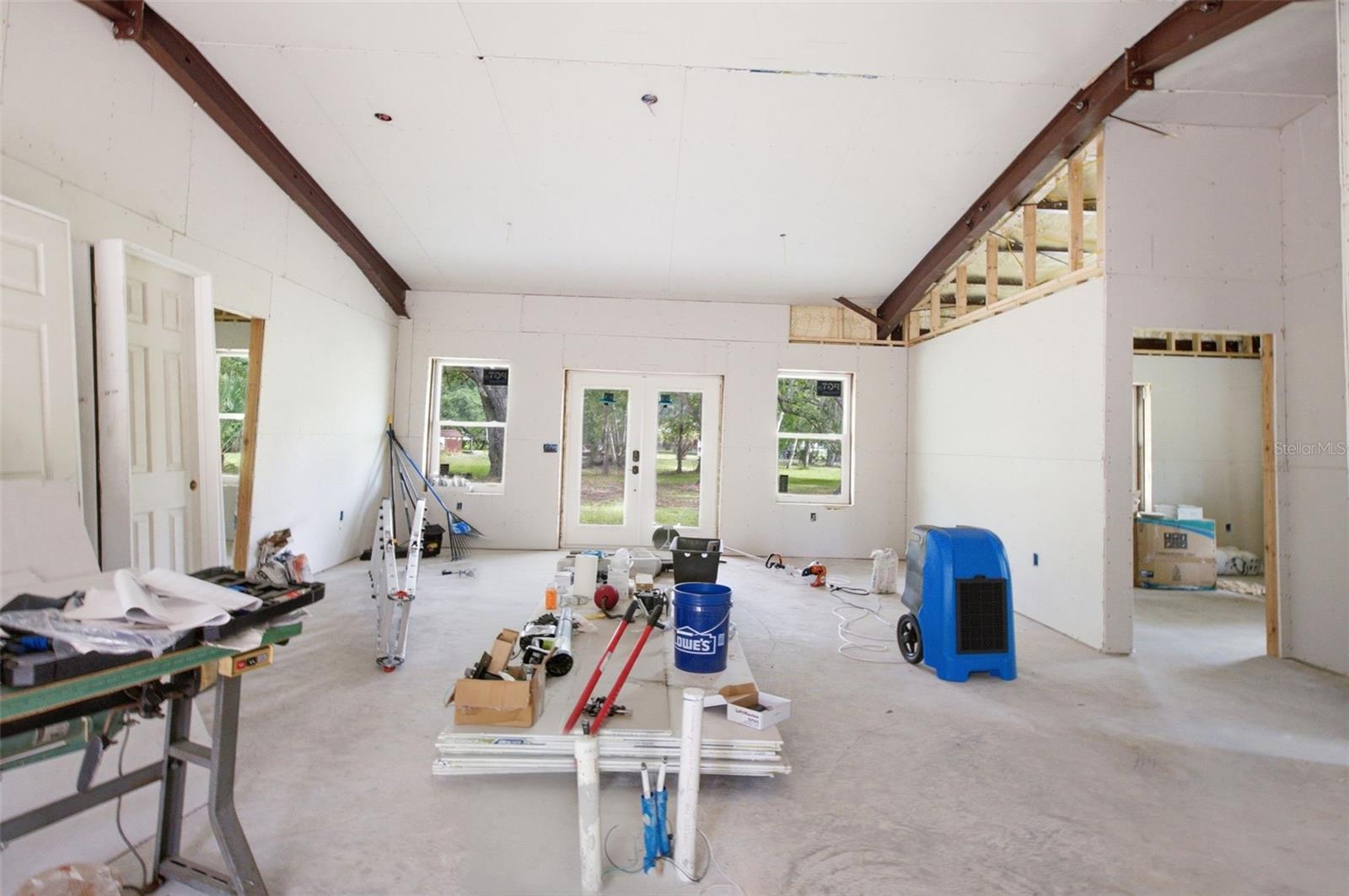 18127 Cedarhurst Rd Property Photo 8