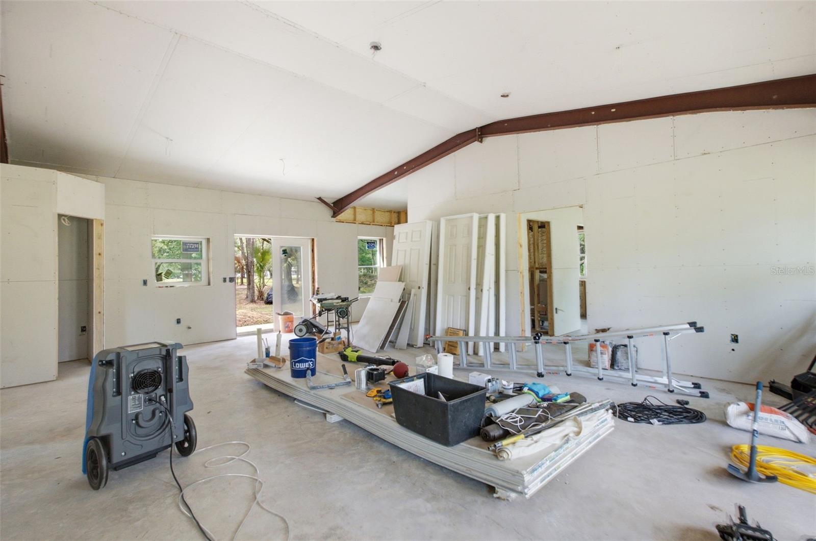 18127 Cedarhurst Rd Property Photo 9