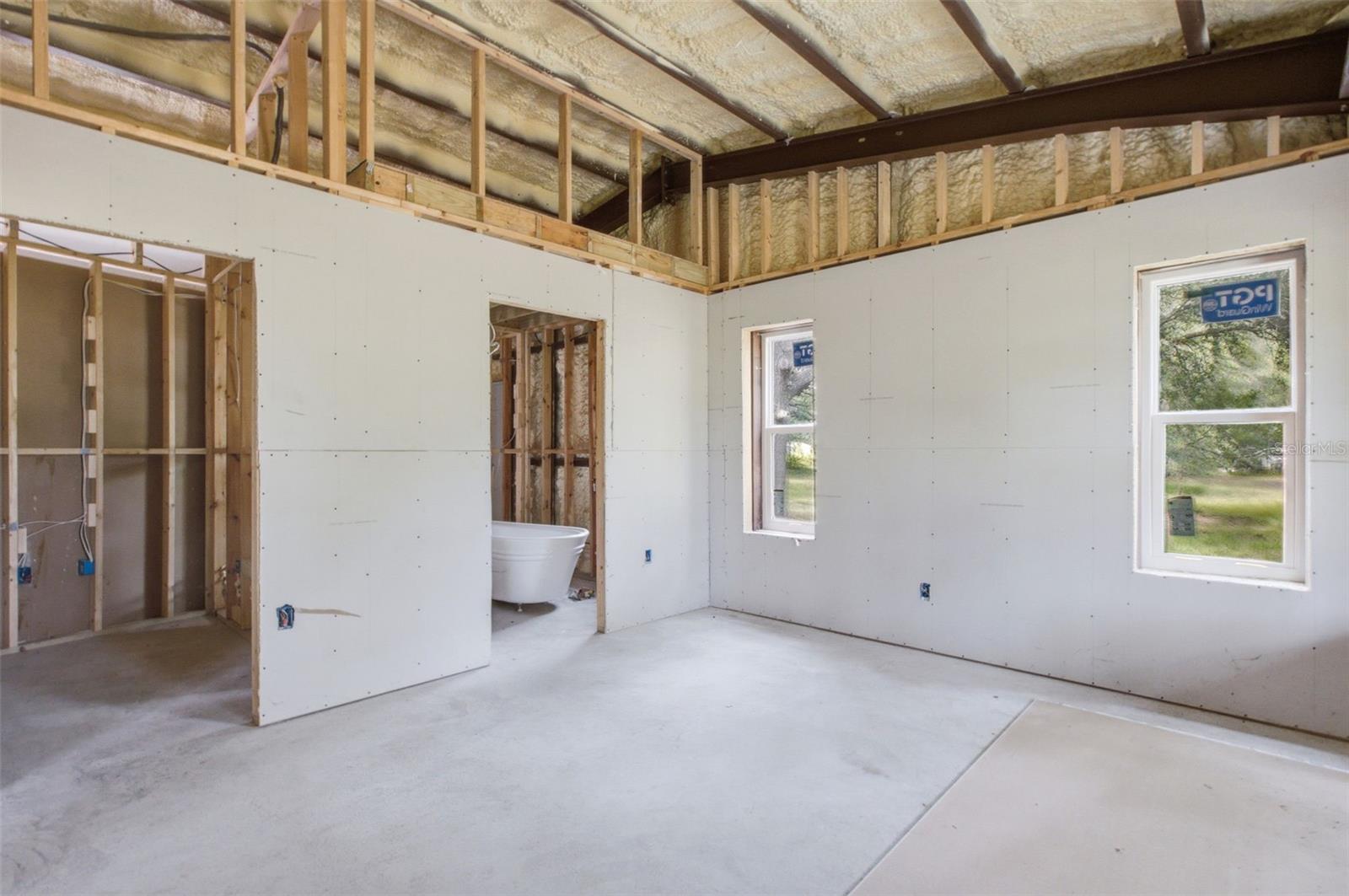 18127 Cedarhurst Rd Property Photo 21