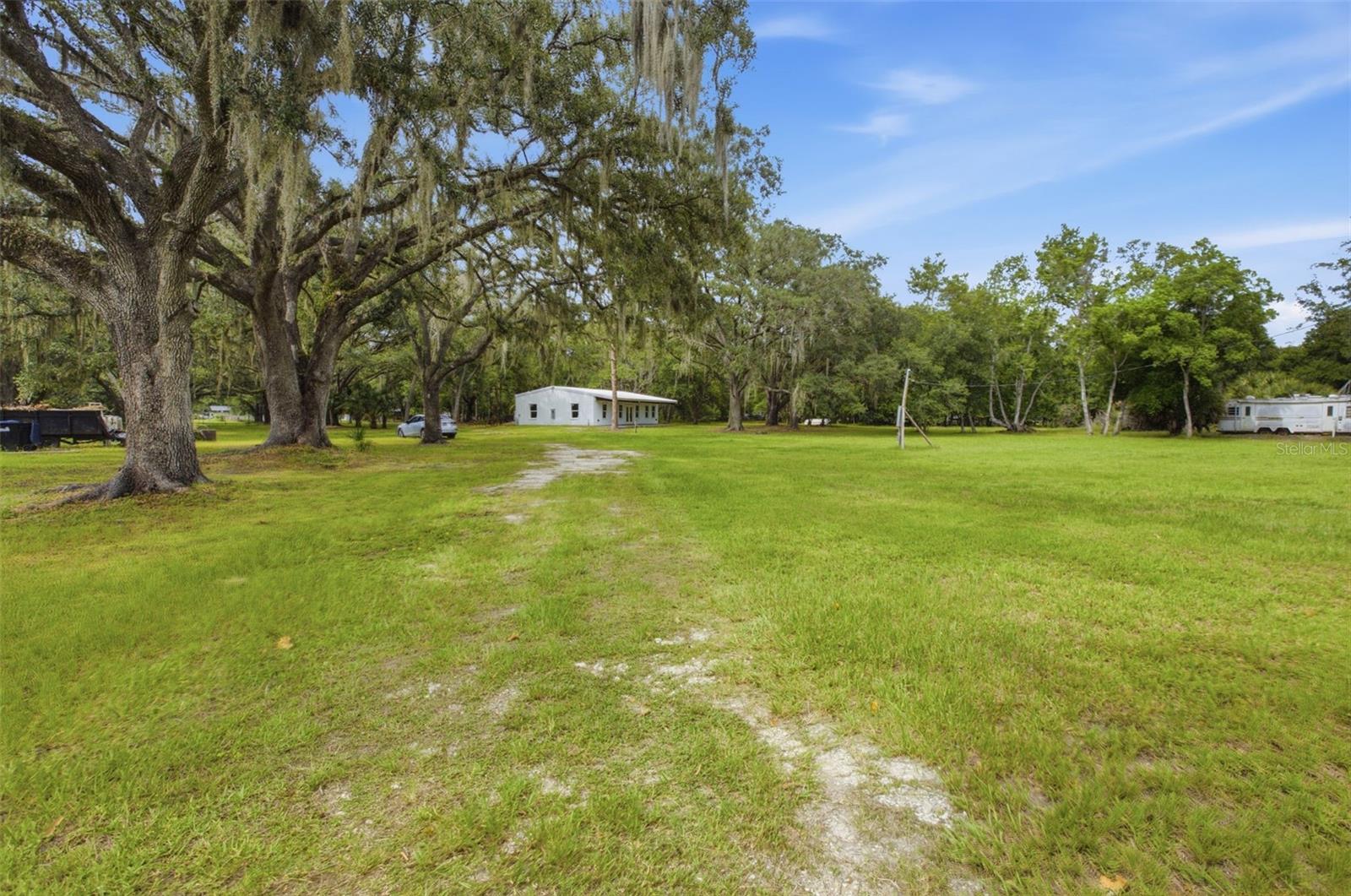 18127 Cedarhurst Rd Property Photo 28