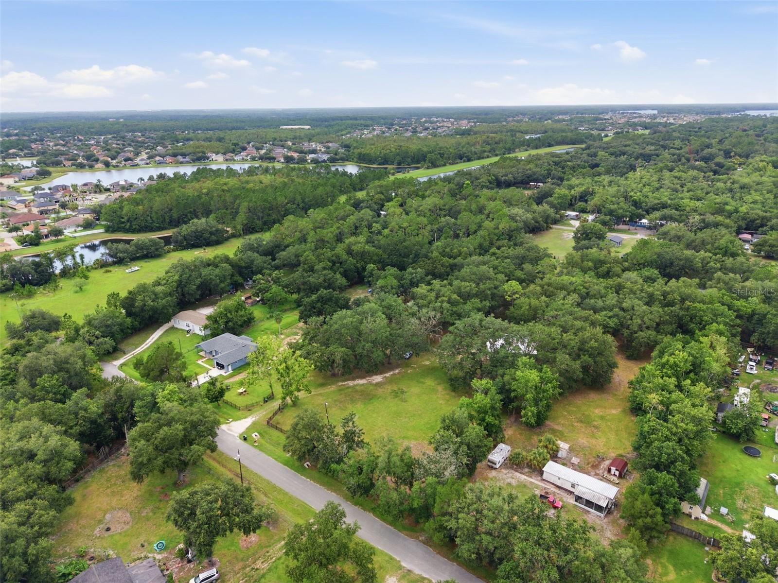 18127 Cedarhurst Rd Property Photo 36