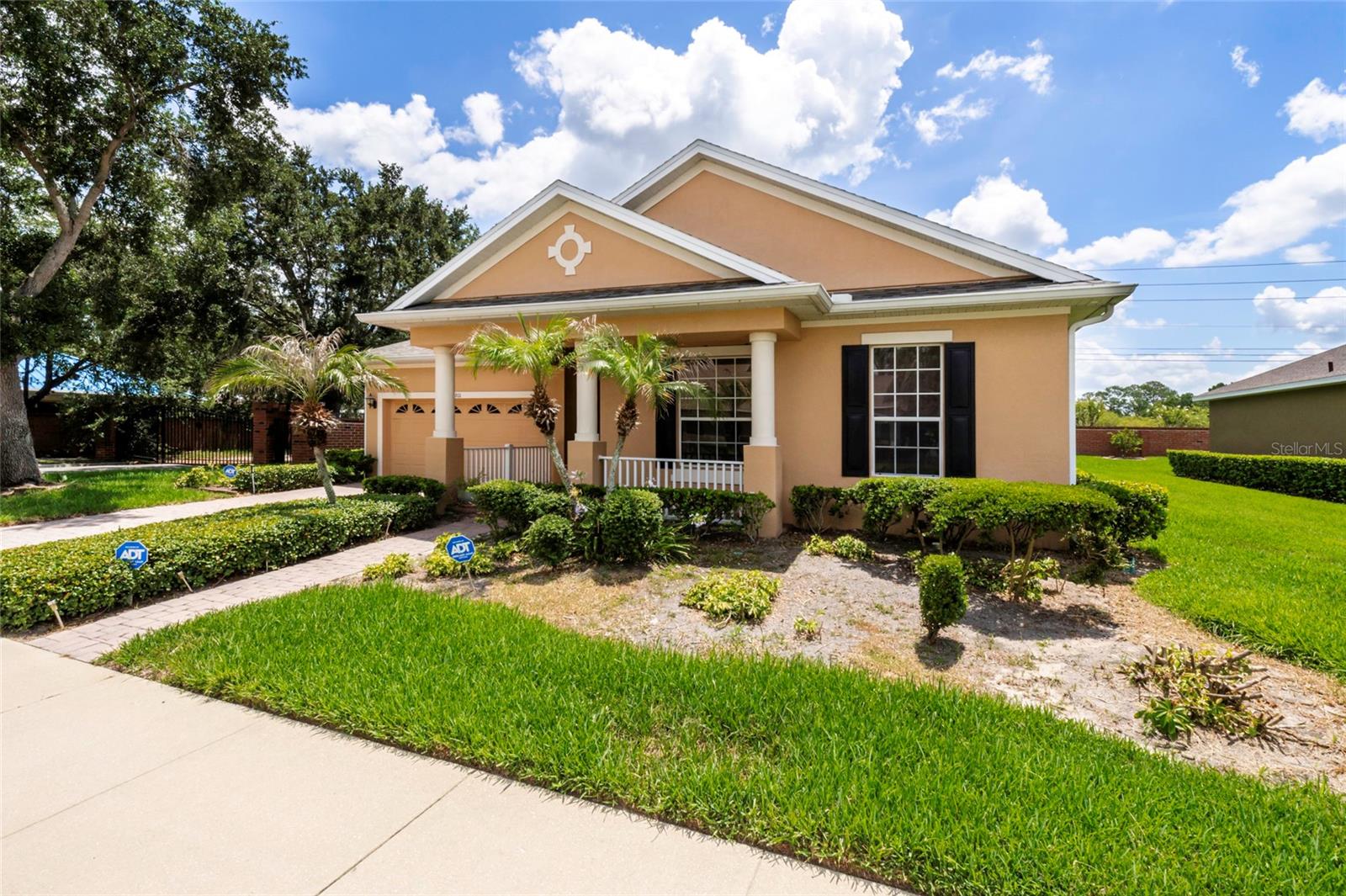 1801 Burdock Dr Property Photo 4