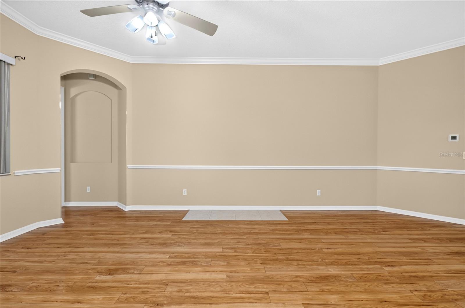 1801 Burdock Dr Property Photo 9