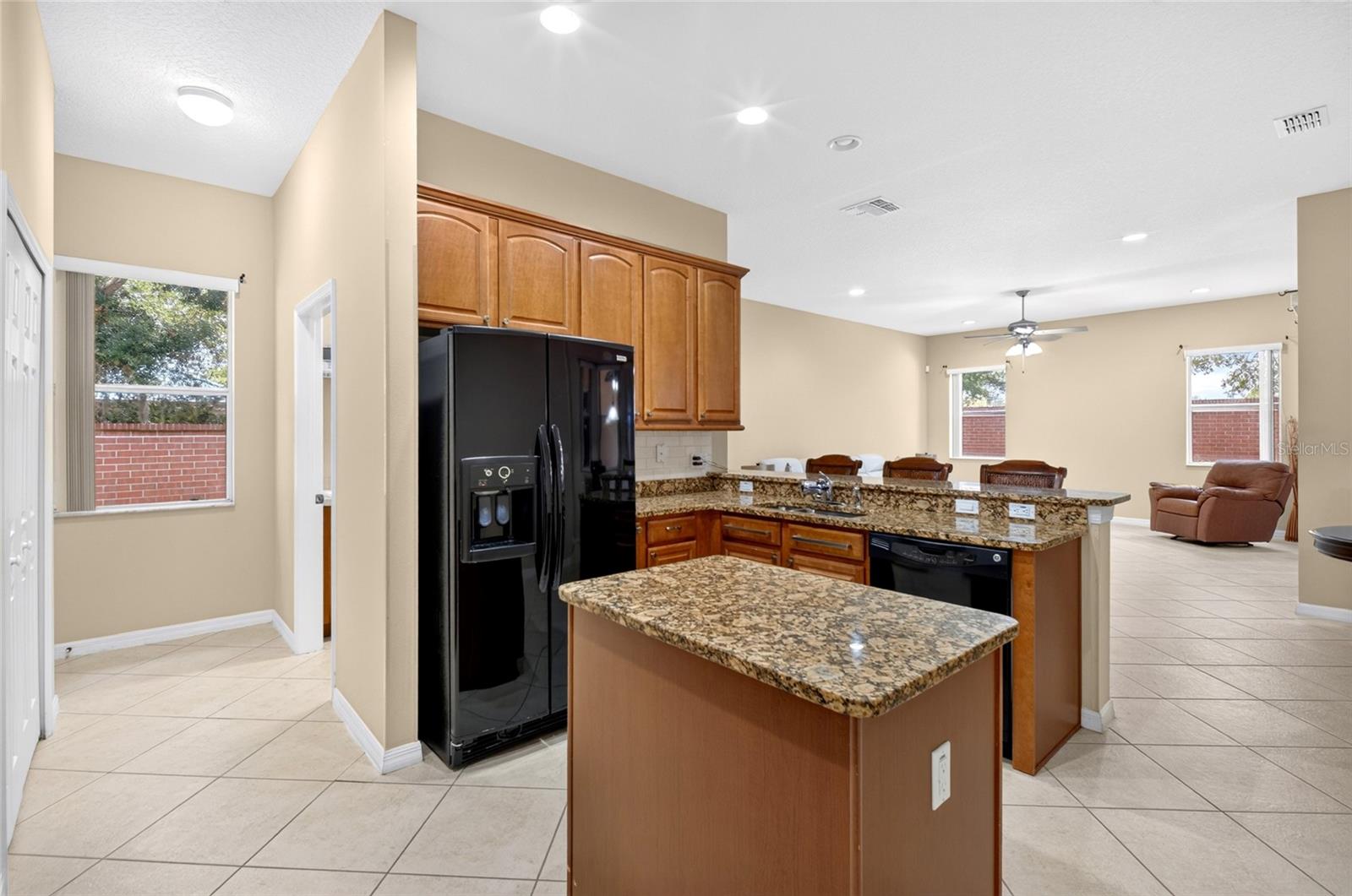 1801 Burdock Dr Property Photo 11