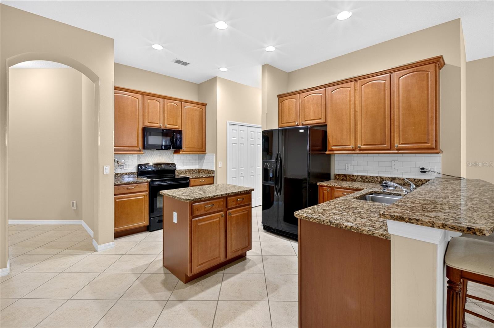 1801 Burdock Dr Property Photo 13