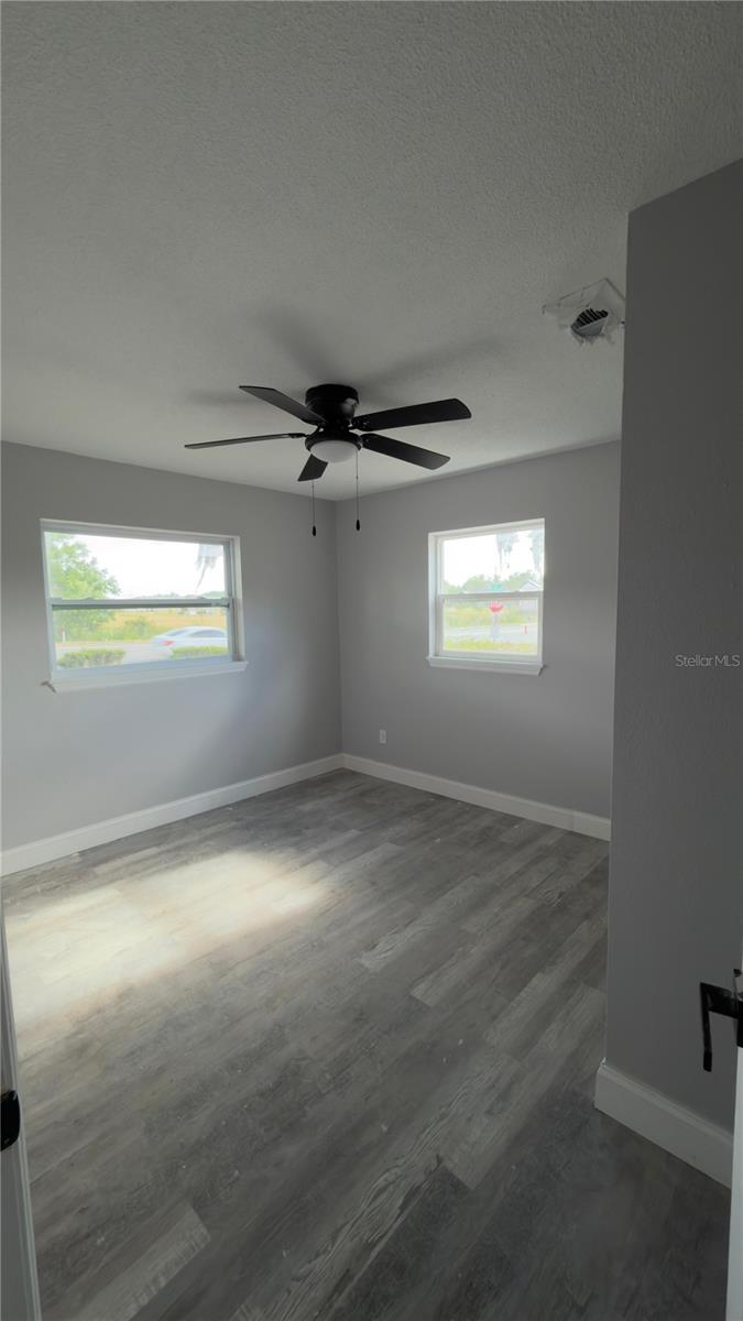 1000 E Dixie Ave Property Photo 7