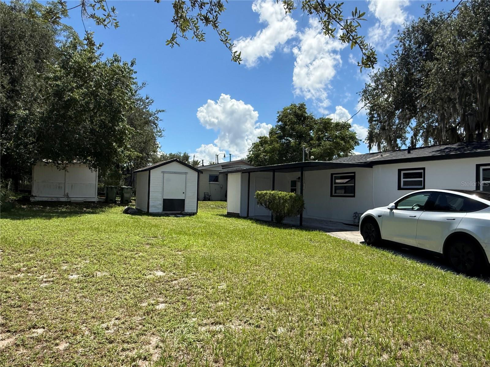 1000 E Dixie Ave Property Photo 36