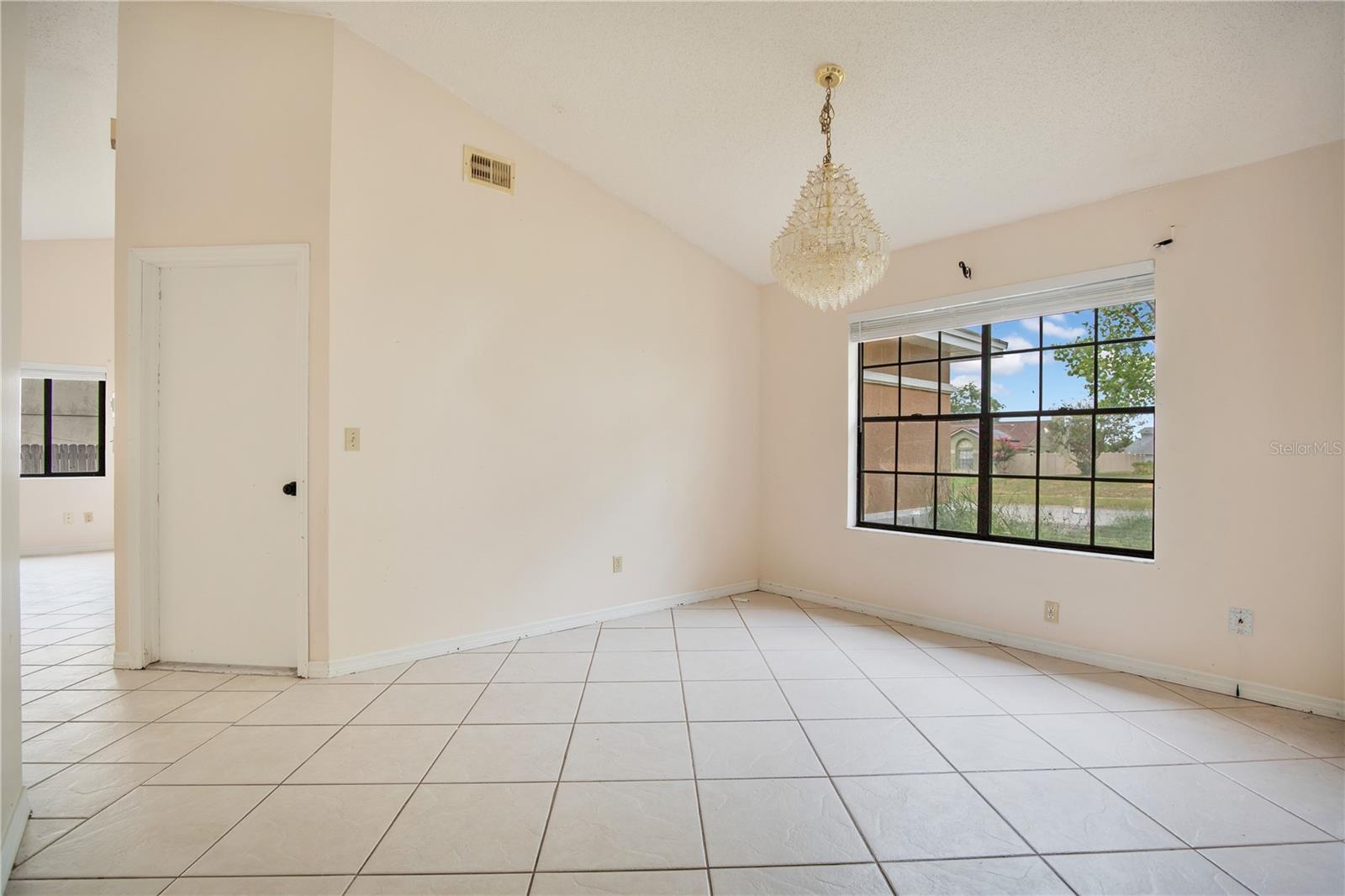 3210 Pell Mell Dr Property Photo 8