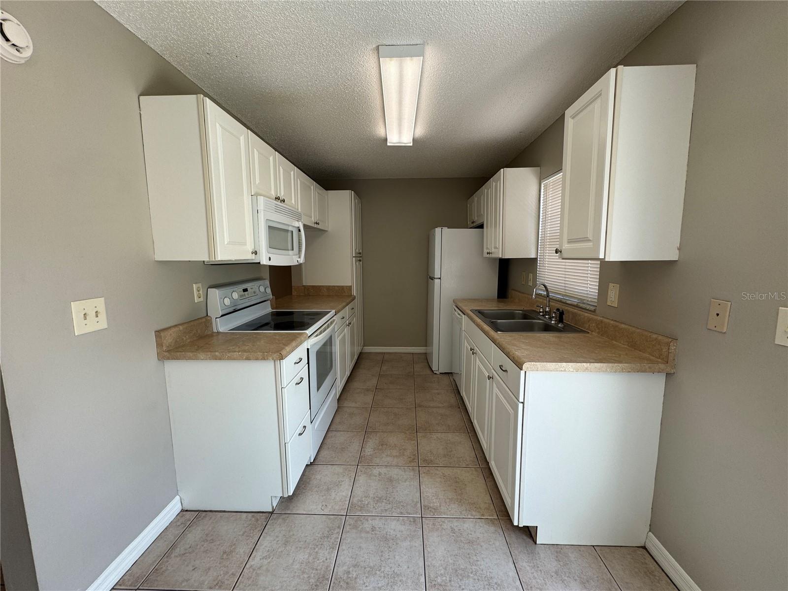 1643 Sandy Point Sq #72 Property Photo 7