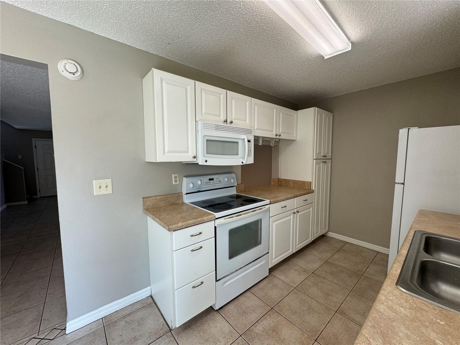 1643 Sandy Point Sq #72 Property Photo 8