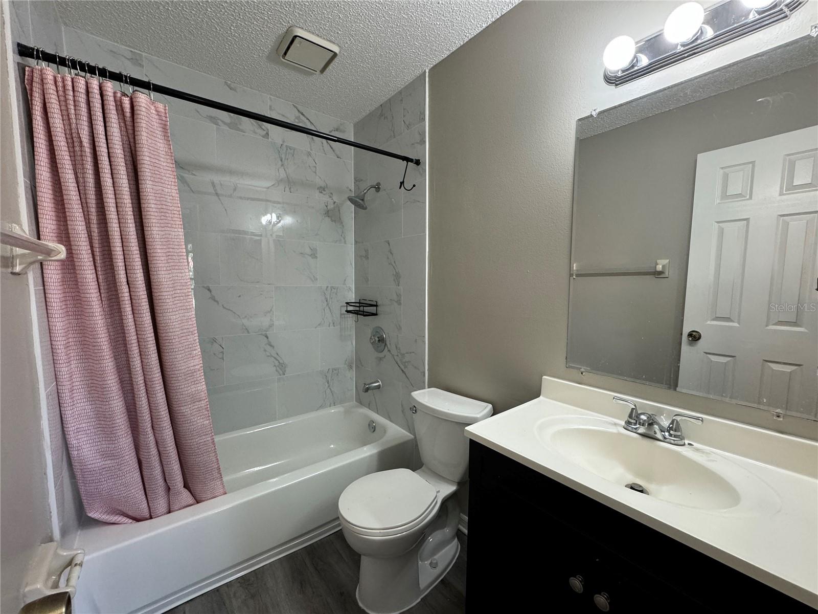 1643 Sandy Point Sq #72 Property Photo 14