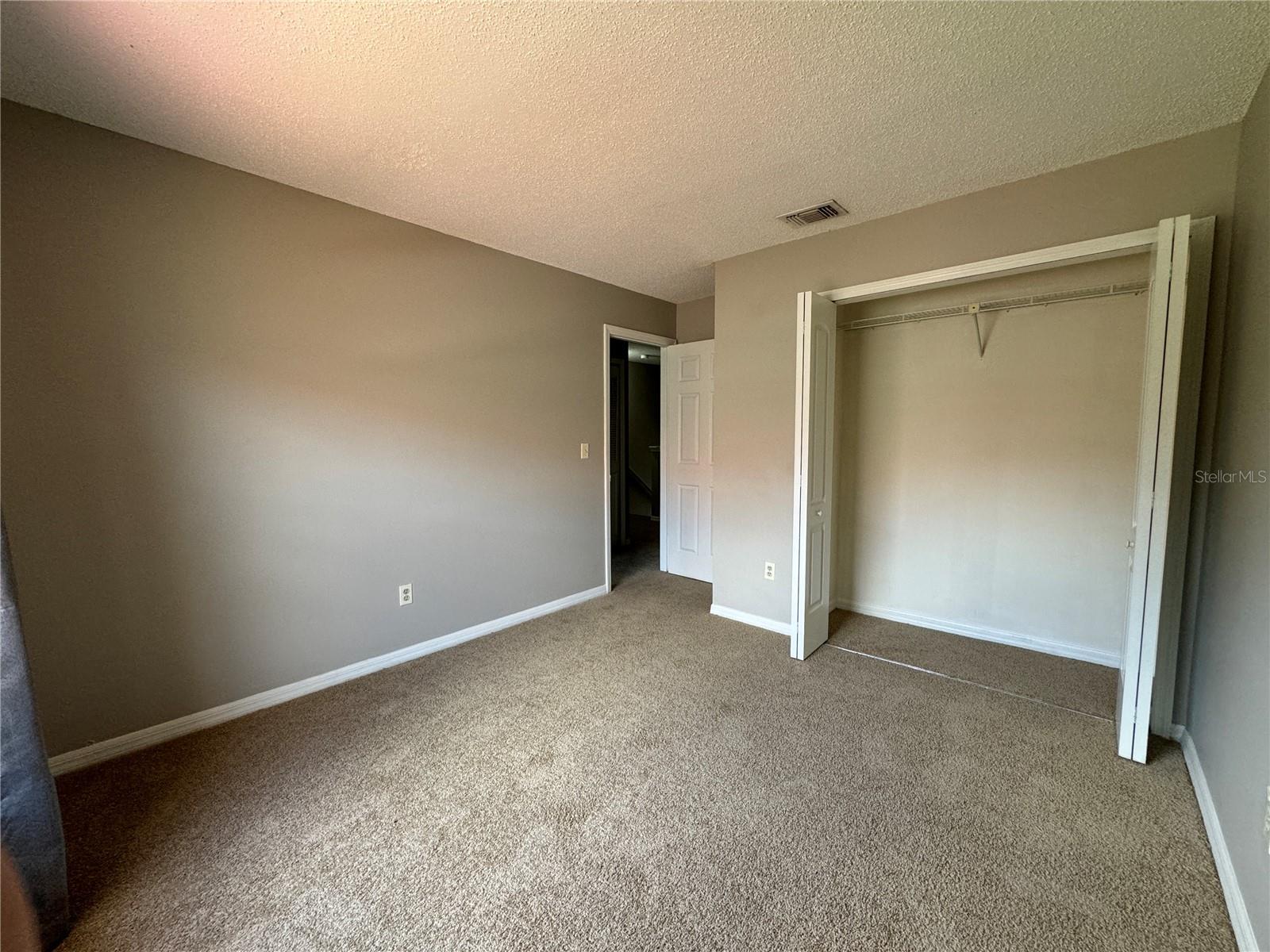 1643 Sandy Point Sq #72 Property Photo 17