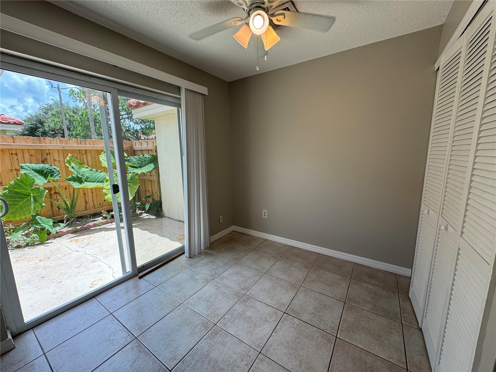 1643 Sandy Point Sq #72 Property Photo 20