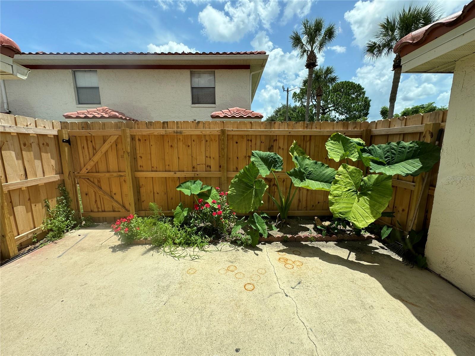 1643 Sandy Point Sq #72 Property Photo 21