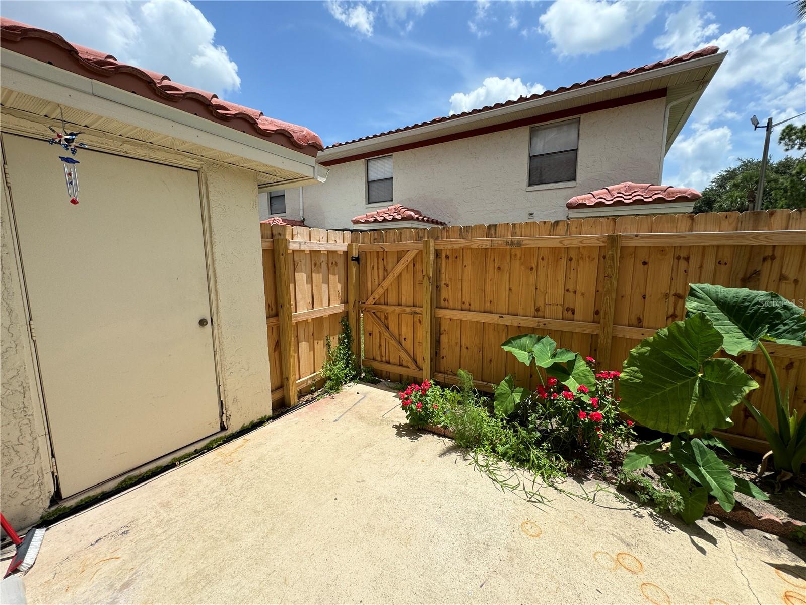 1643 Sandy Point Sq #72 Property Photo 22