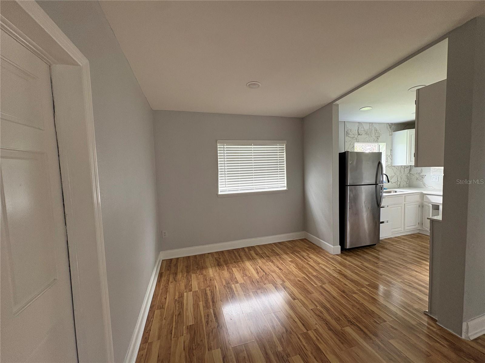 821 S Solandra Dr Property Photo 9
