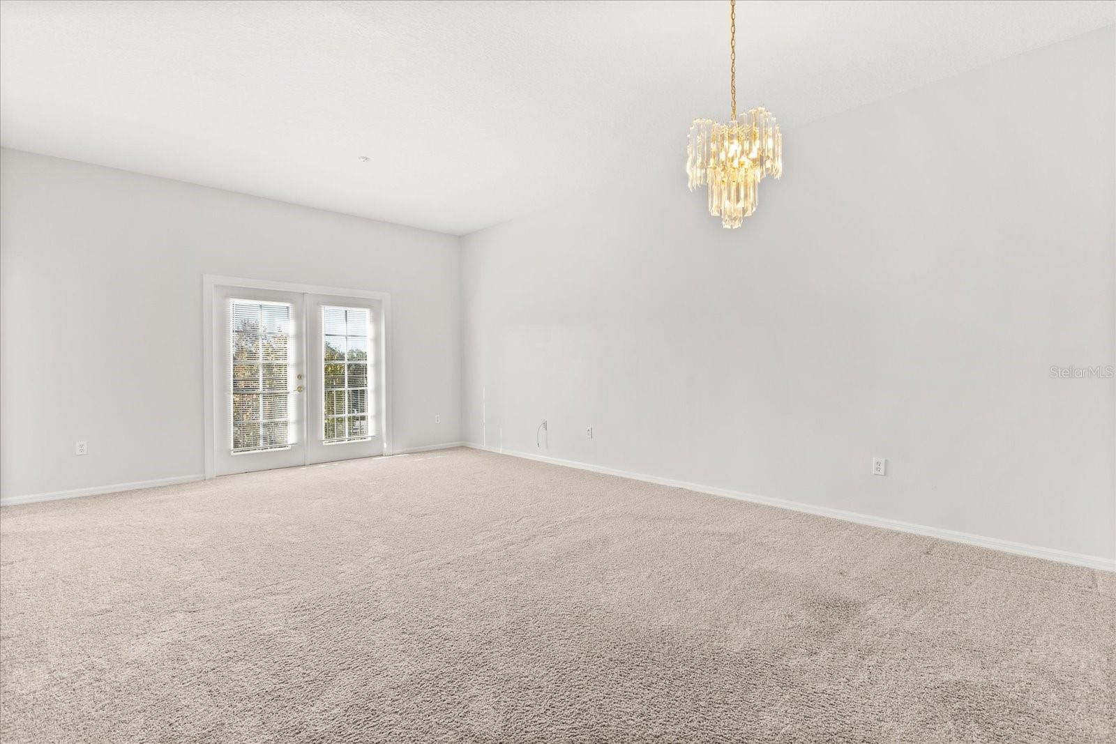 909 Waterside Ln #307 Property Photo 6