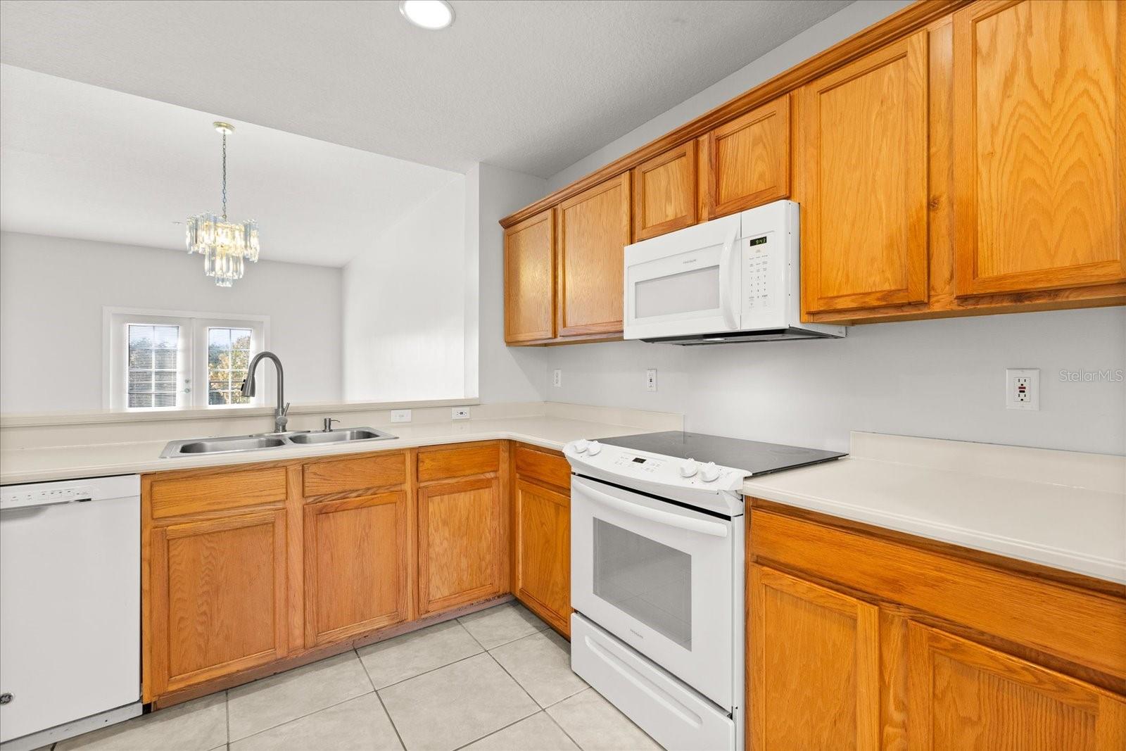 909 Waterside Ln #307 Property Photo 10