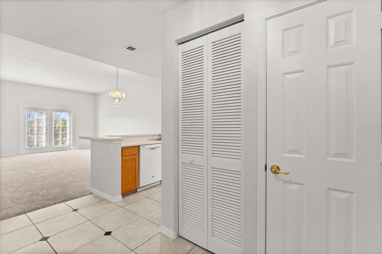 909 Waterside Ln #307 Property Photo 24