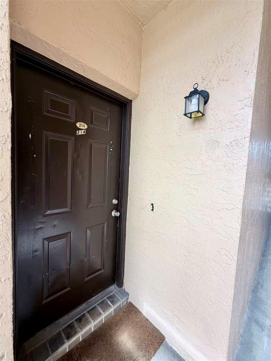 O6419502 Property Photo 7