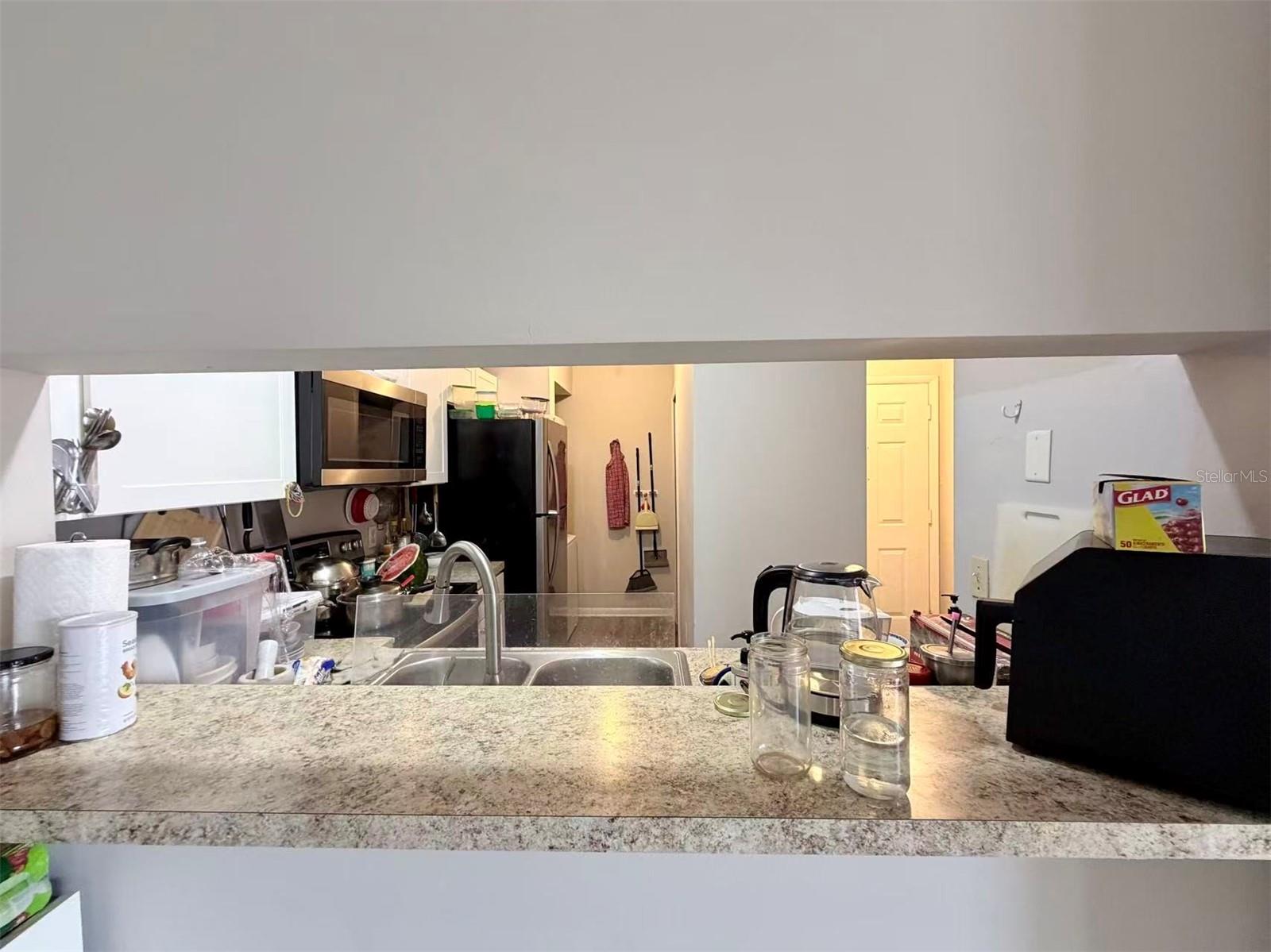O6419502 Property Photo 13