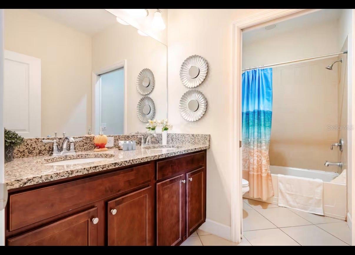 354 Captiva Dr Property Photo 16