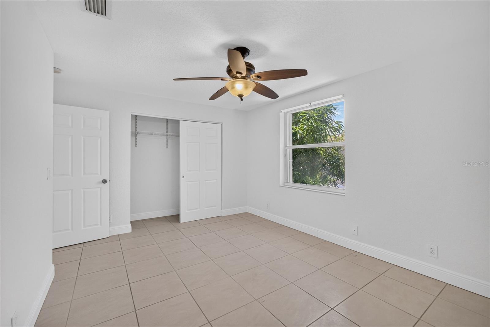946 Summit Lake Dr Property Photo 12