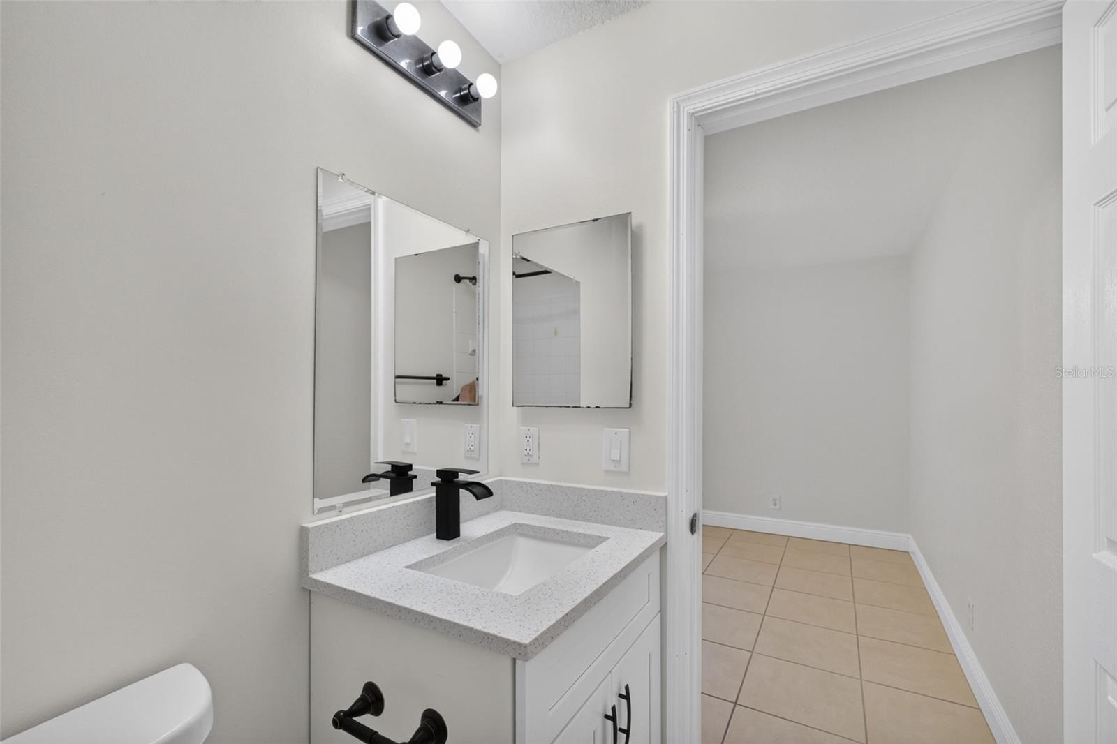 946 Summit Lake Dr Property Photo 15