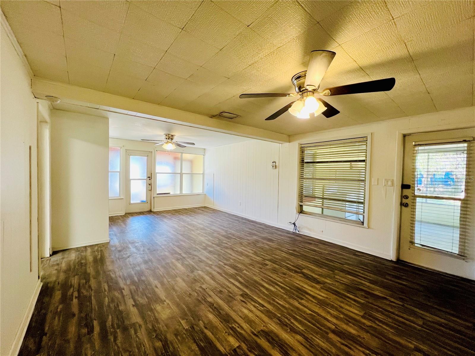 501 Avenue G Se #a Property Photo 14