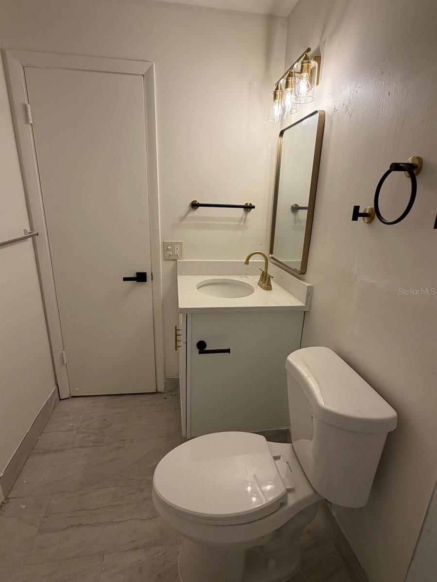 2711 Willow Run Property Photo 8