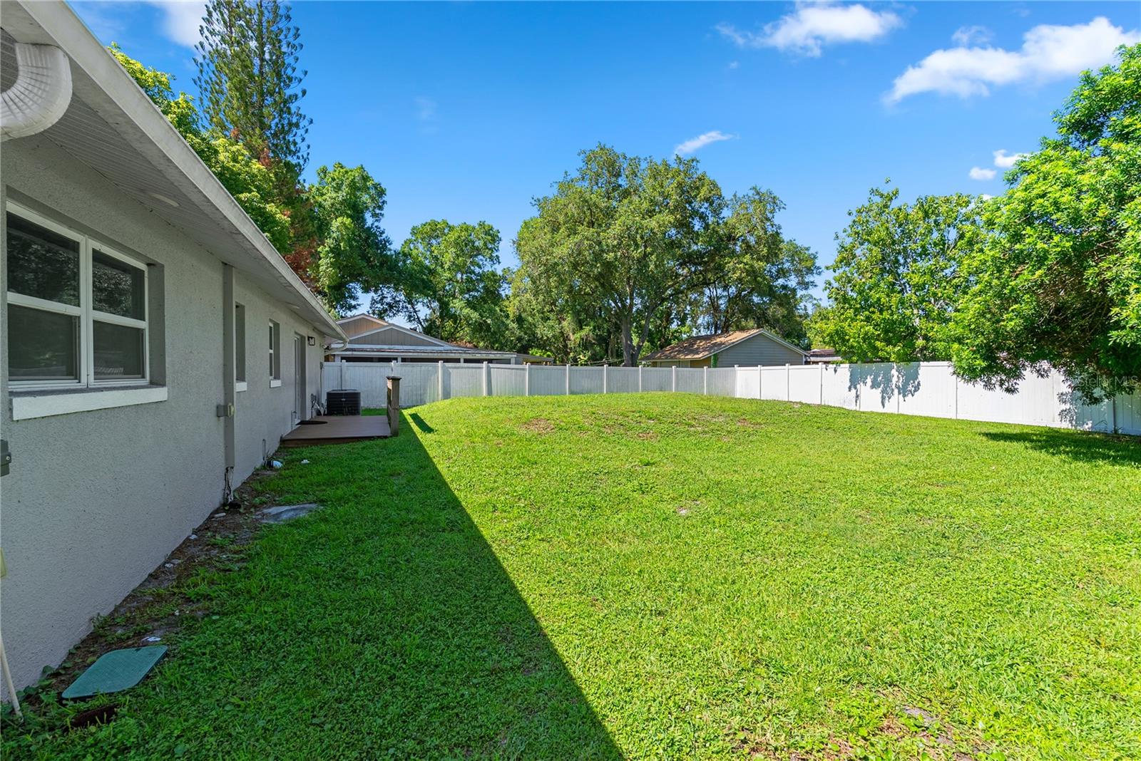 1350 Sasoon Ave Property Photo 24
