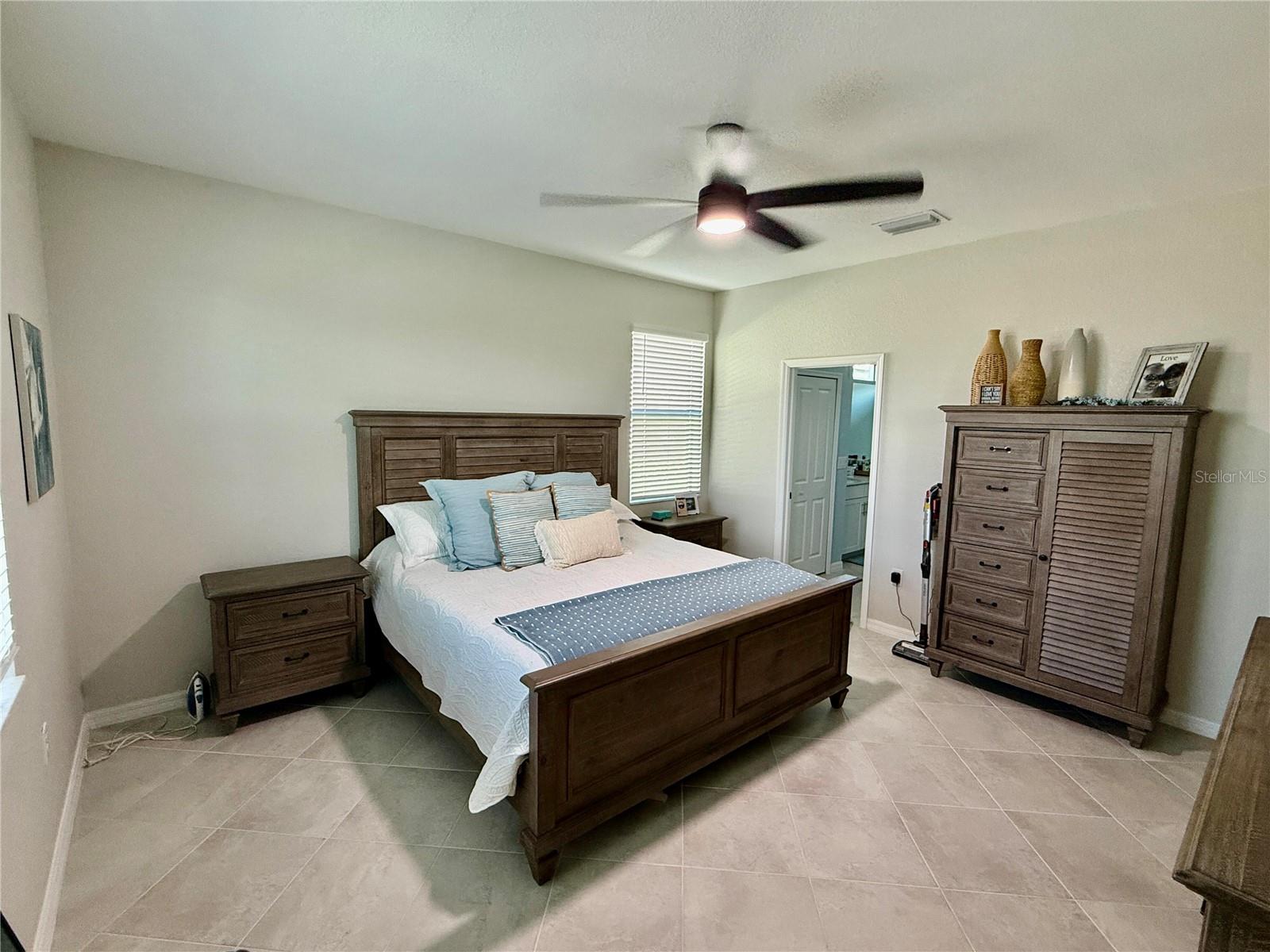 10852 Sun Drop St Property Photo 8