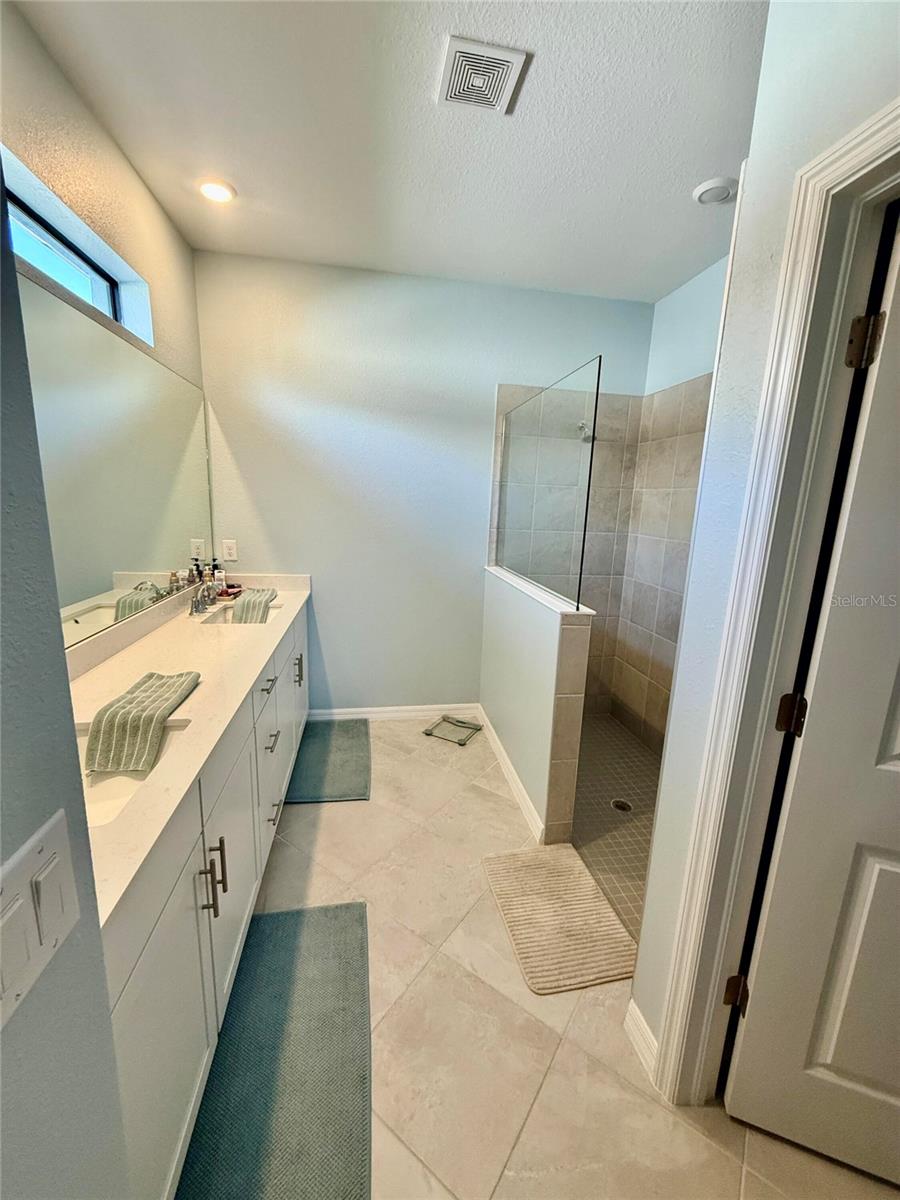 10852 Sun Drop St Property Photo 13