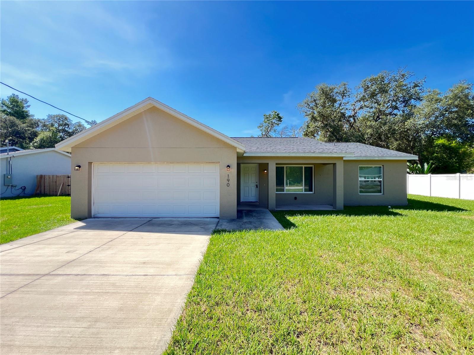 190 FISHER WAY Property Photo 1