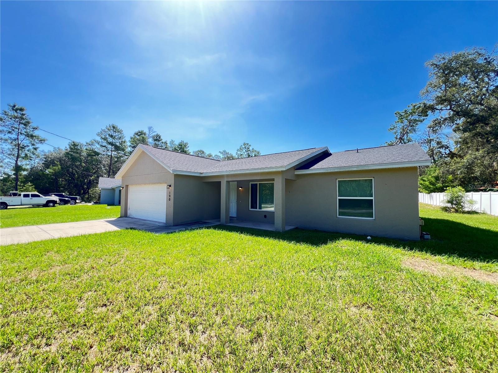 190 Fisher Way Property Photo 4