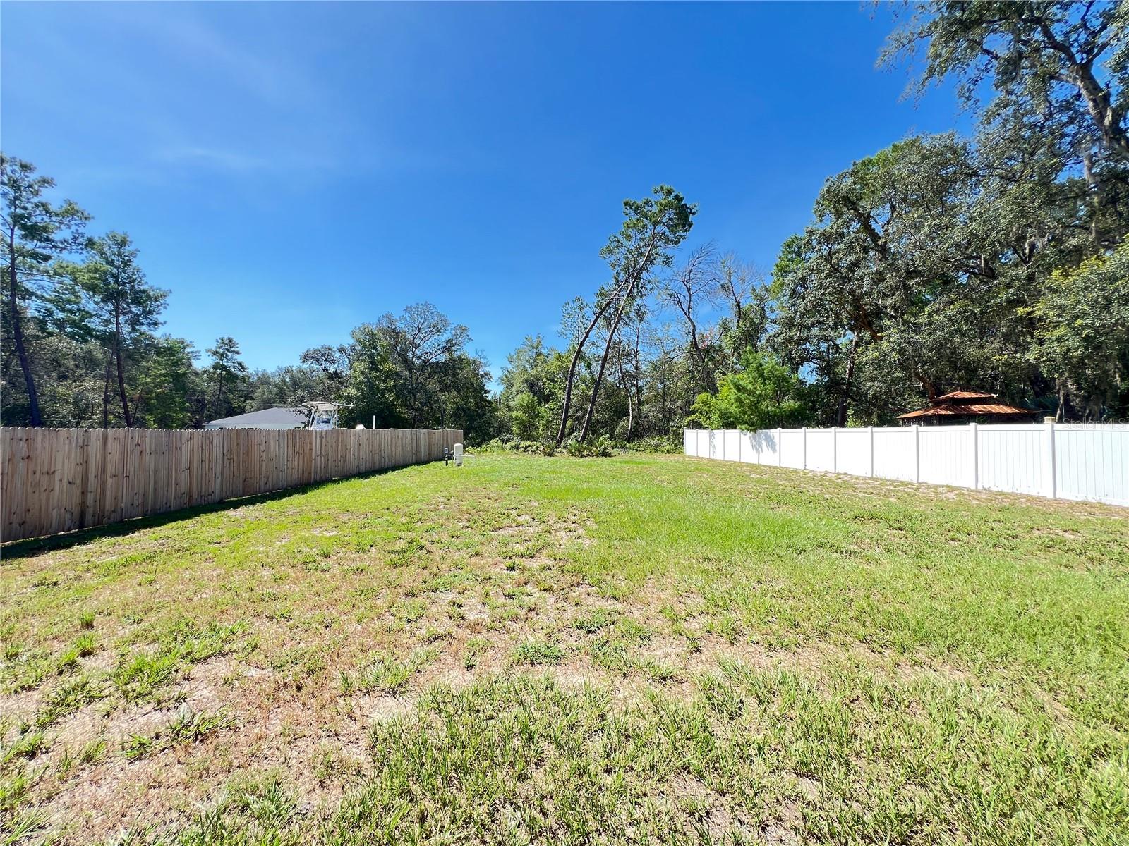 190 Fisher Way Property Photo 24