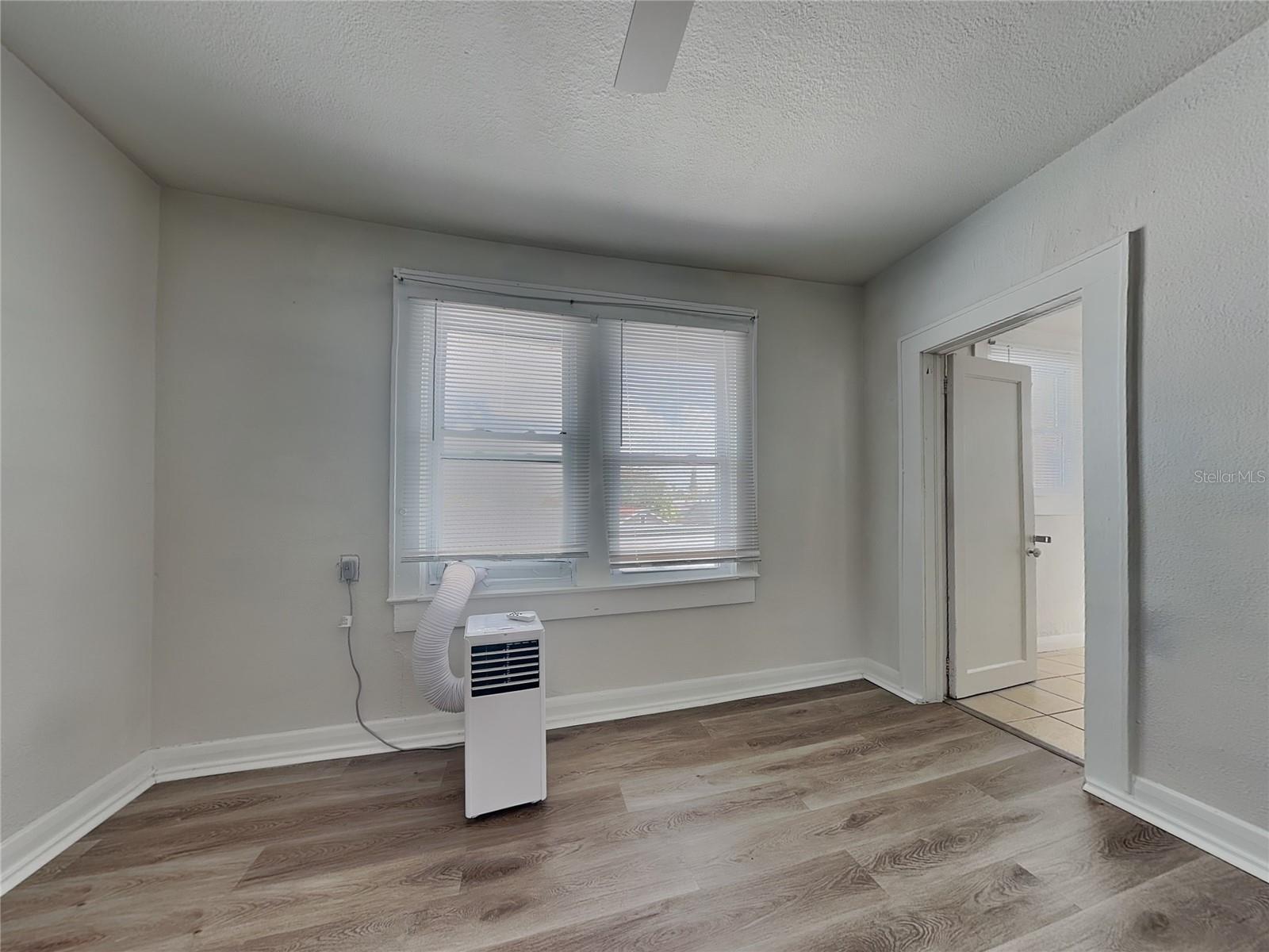 2904 W Chestnut St #2 Property Photo 11