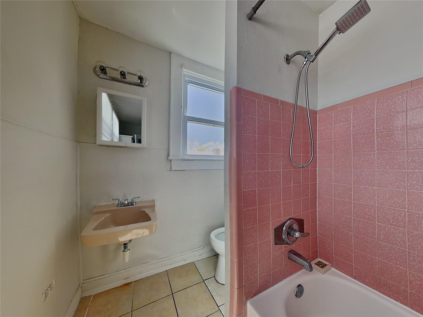 2904 W Chestnut St #2 Property Photo 13