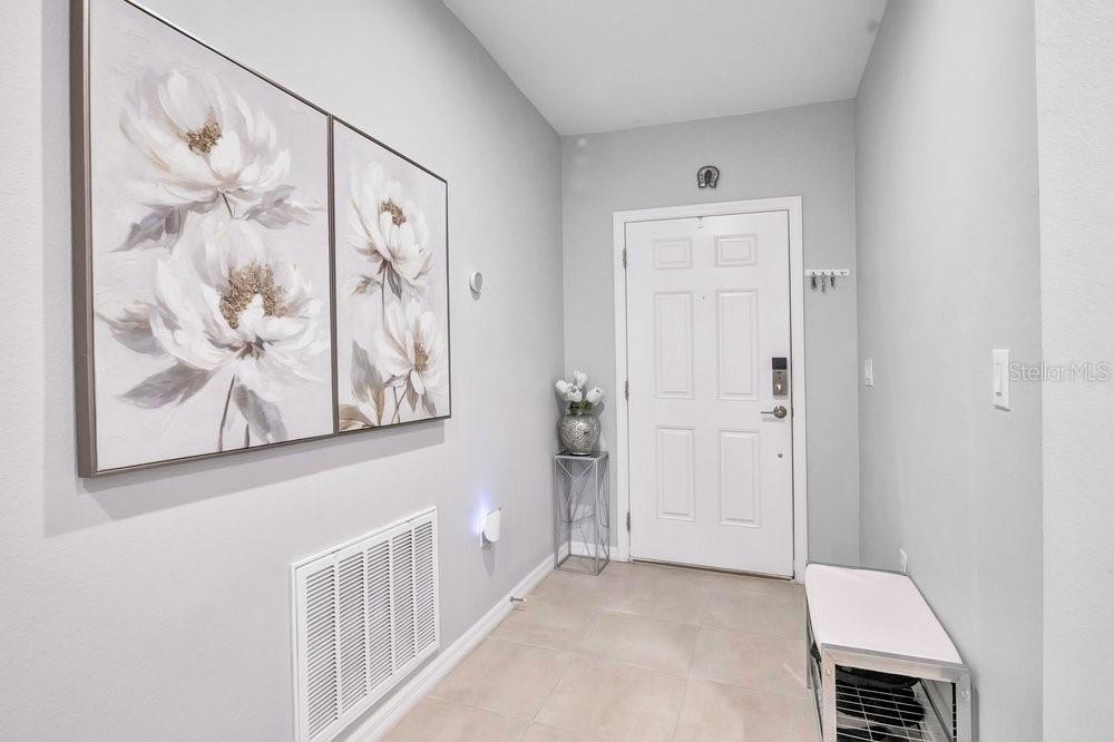 5650 Costa Blanca Way Property Photo 4