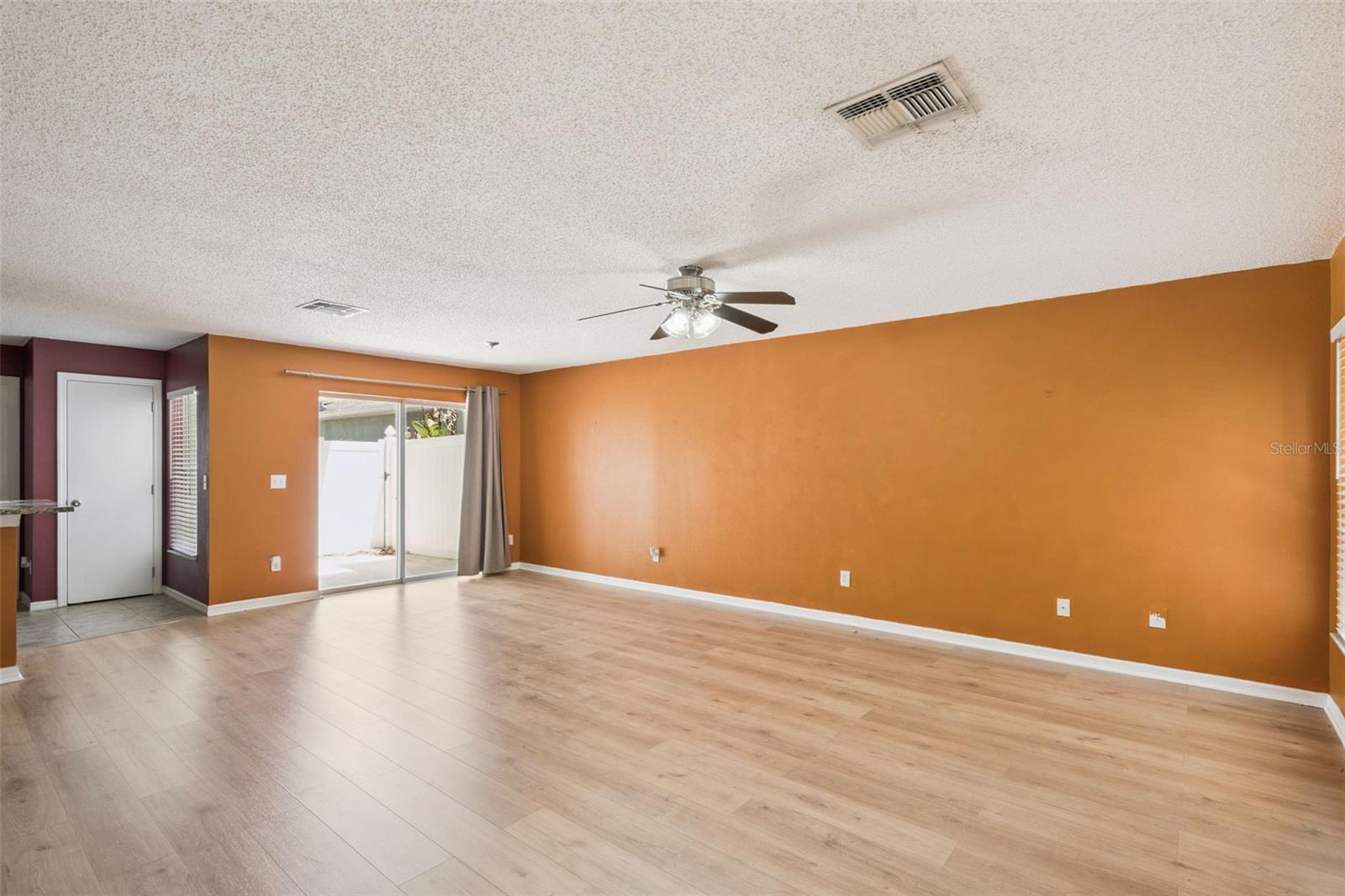 14445 Chinese Elm Dr Property Photo 5