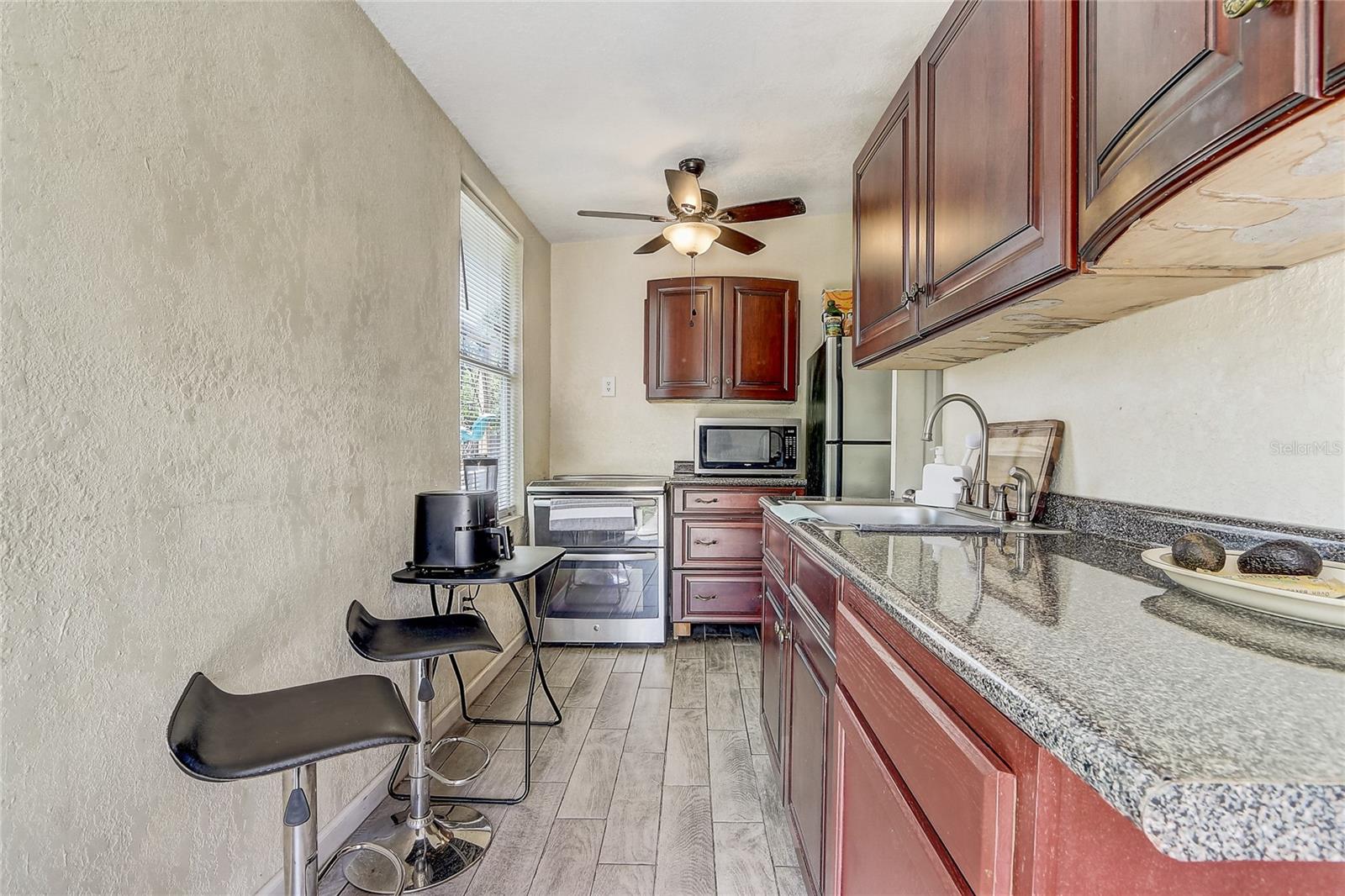 2191 Alclobe Cir Property Photo 35