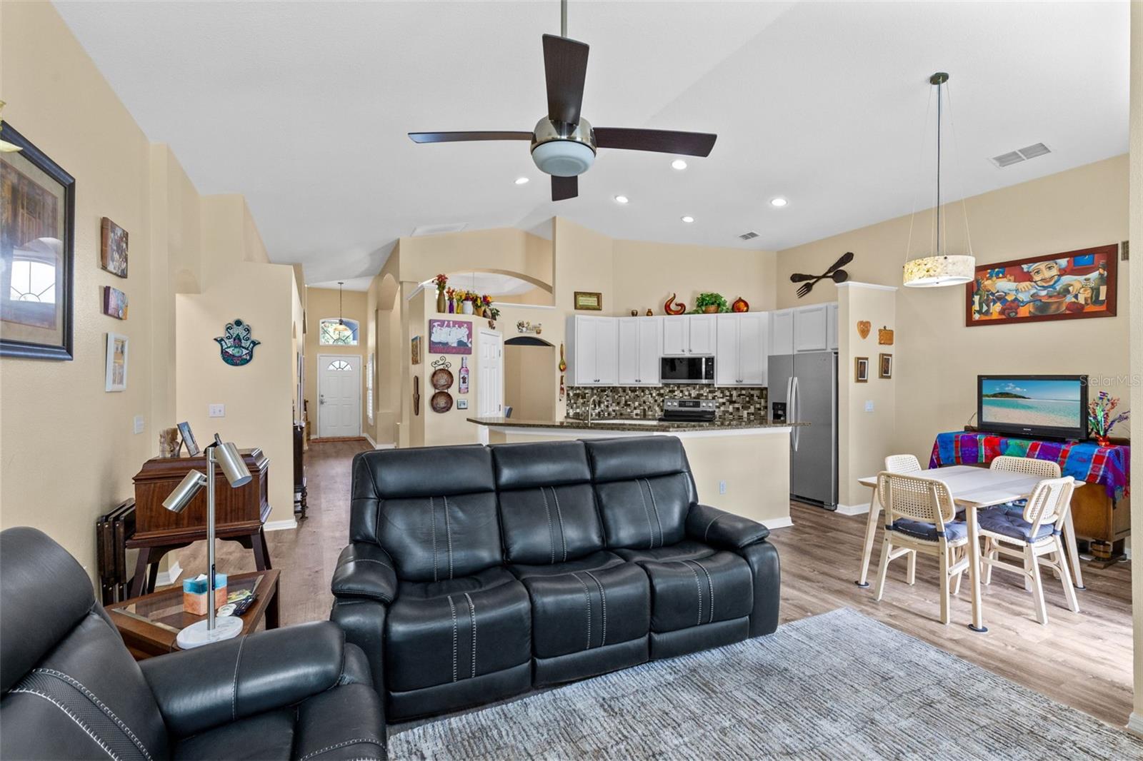 216 Tavestock Loop Property Photo 20