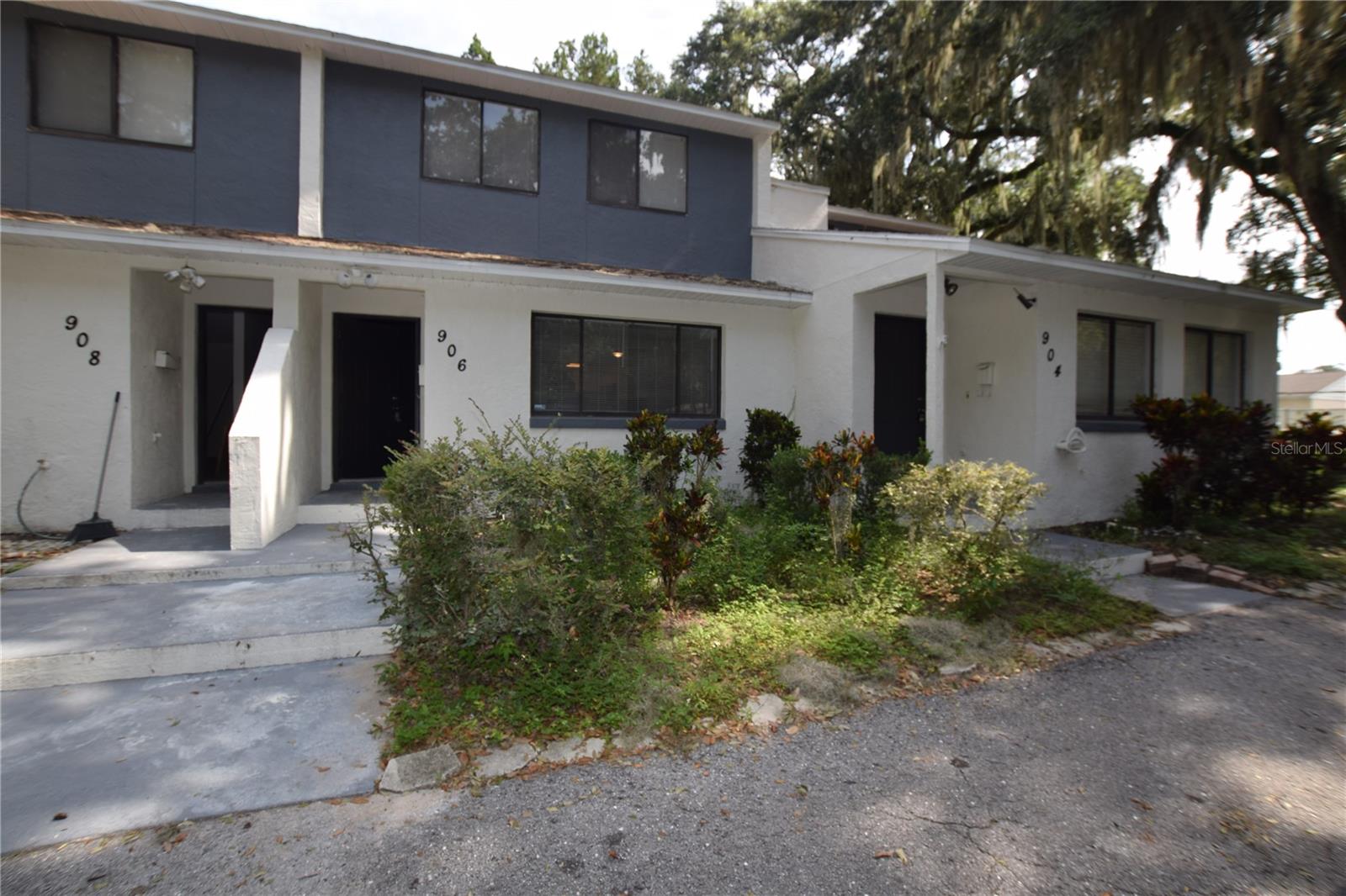 906 SUMTER ST Property Photo 1