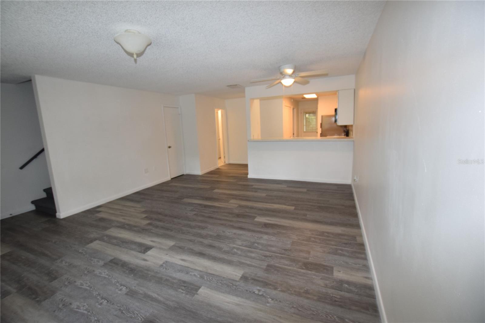906 Sumter St Property Photo 5
