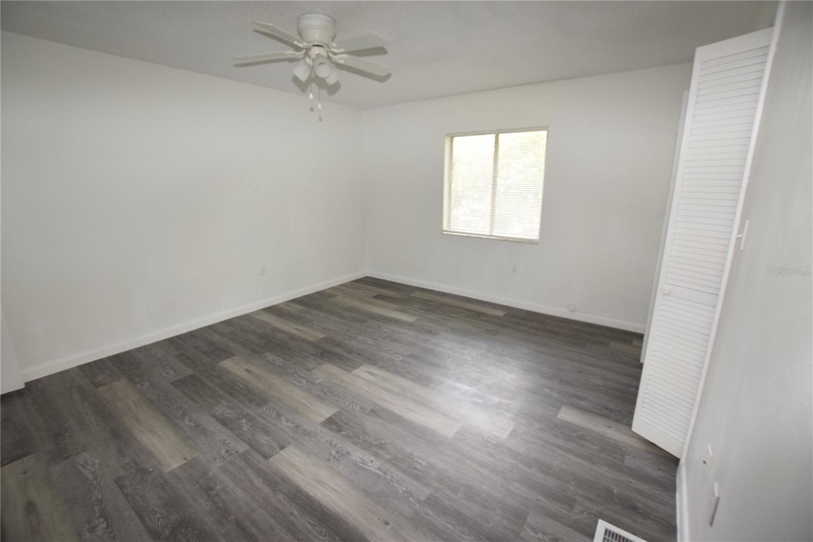 906 Sumter St Property Photo 23