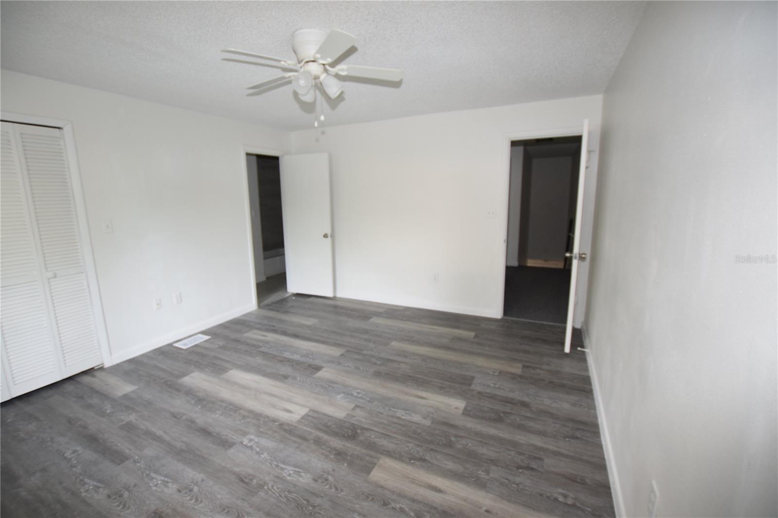 906 Sumter St Property Photo 25