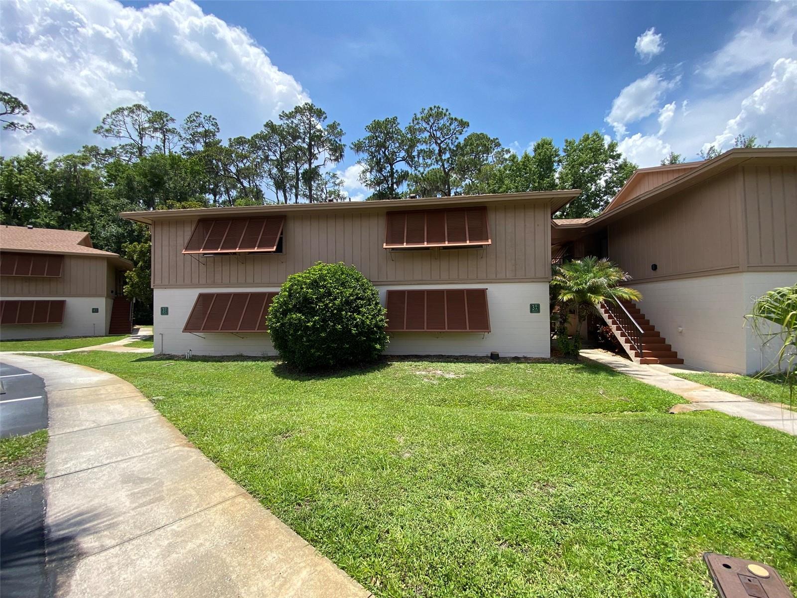 160 LIVE OAK WOODS CT #3A Property Photo 1