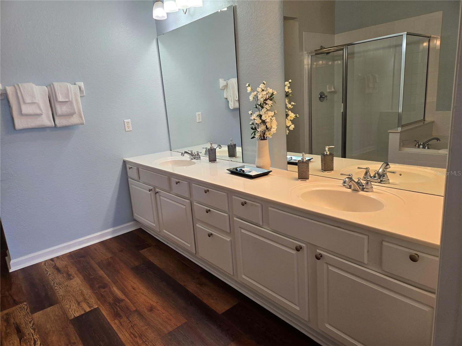 5049 Shoreway Loop #30101 Property Photo 38